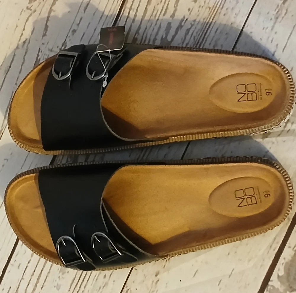 No Boundaries Women's Platform Comfort Foot Bed Sandals Black Size 9 1/2